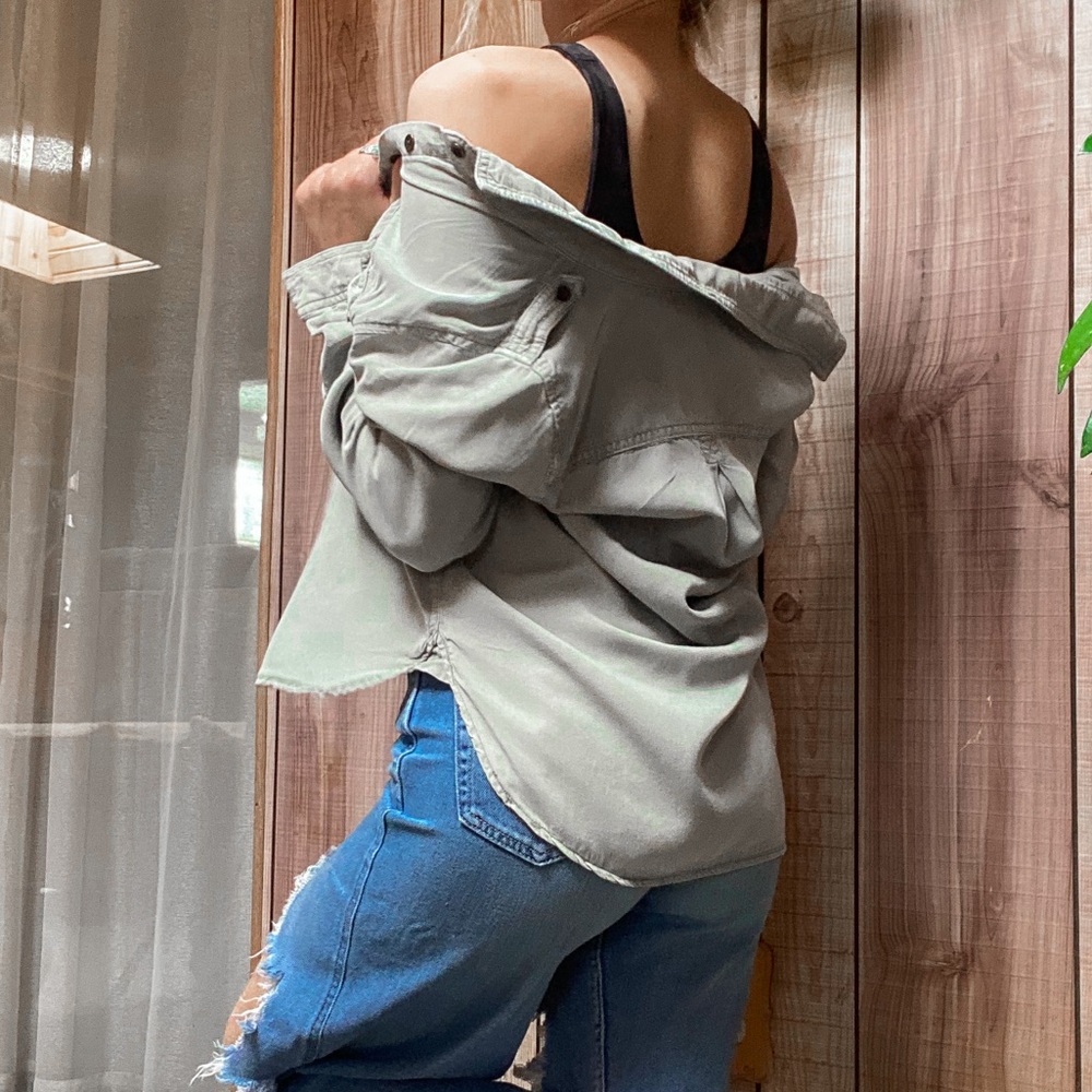 Universal threads light green flannel